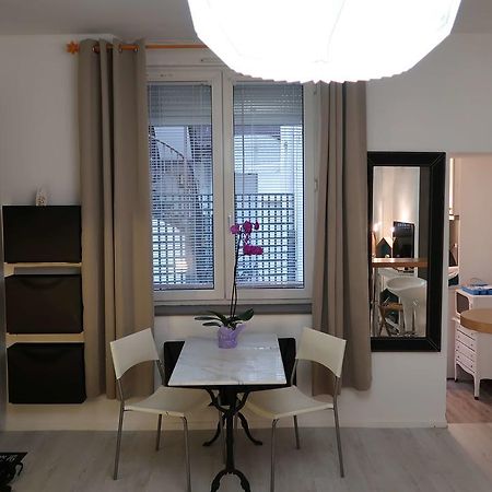 La Cour Victoria - Vosges Place & St Dizier St -27M2 Nancy Bagian luar foto